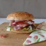 BURGER BEKON - Smacznie i zawsze świeżo. Wołowina 200g, bekon, kr